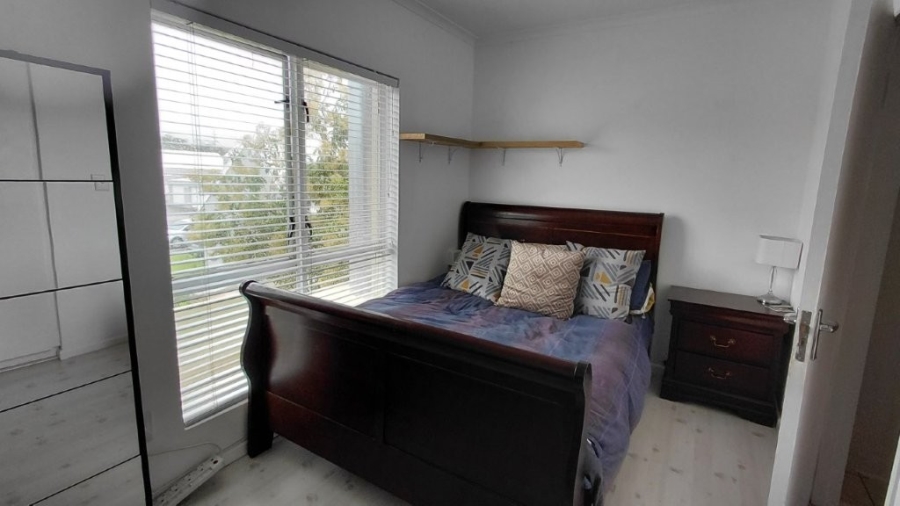 To Let 2 Bedroom Property for Rent in Burgundy Estate Western Cape